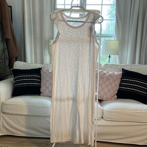 Universal Thread White Sleeveless Dress